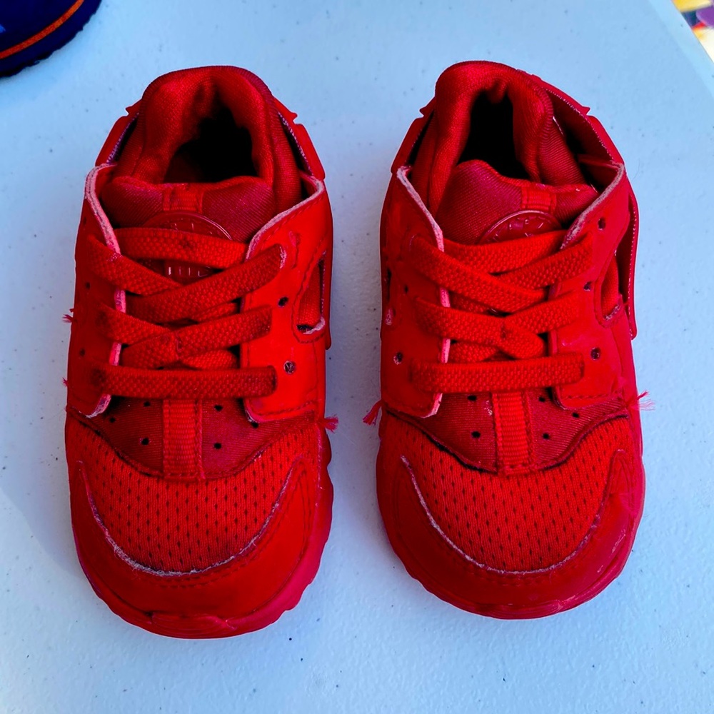 Nike huarache red 4C